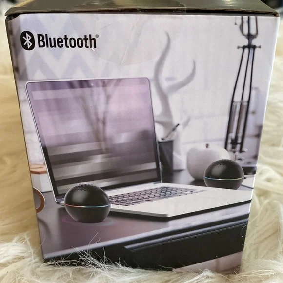 New POLAROID wireless speakers - Picture 3 of 6